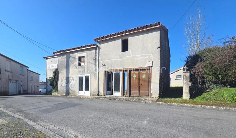 Maison - 300 m² - 5 pièces