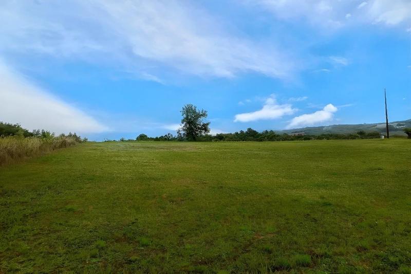 Terrain constructible - 1 450 m²