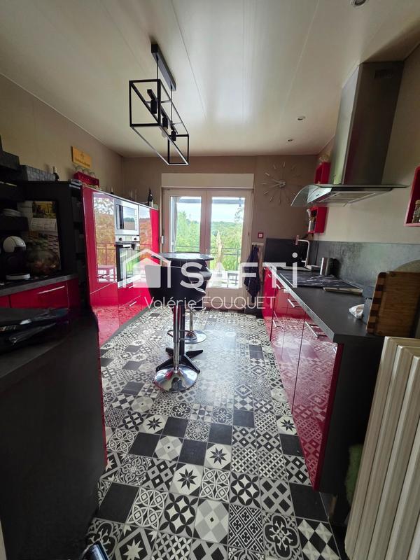 Maison - 129 m² - 8 pièces