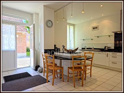 Maison bourgeoise - 266 m² - 10 pièces