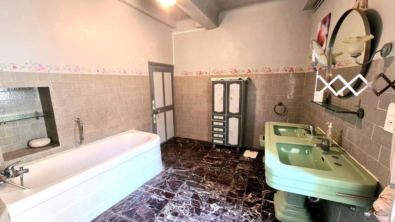 Maison de village - 210 m² - 6 pièces