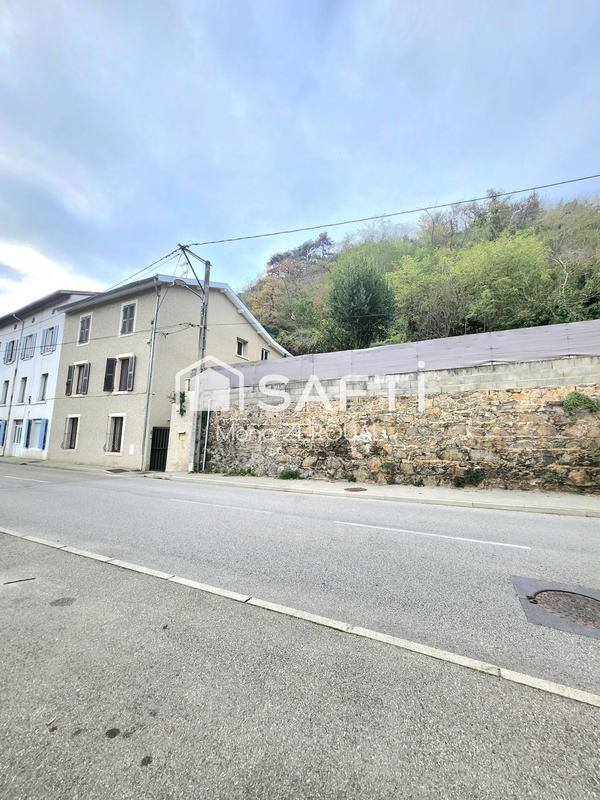 Maison - 160 m² - 7 pièces