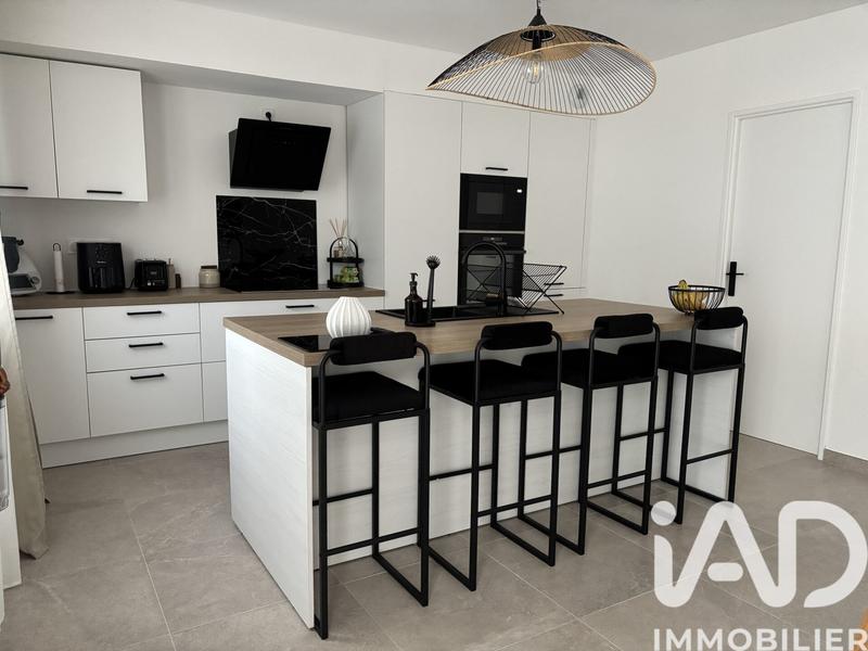 Maison - 110 m² - 6 pièces