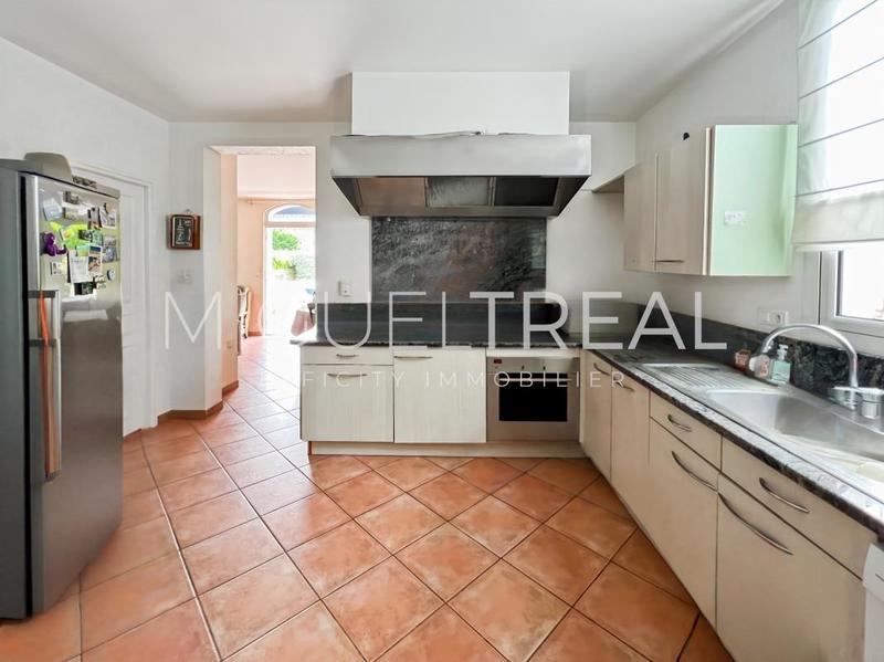 Maison - 135 m² - 6 pièces