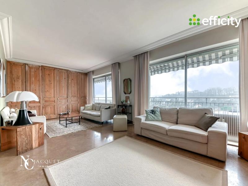 Appartement - 142 m² - 8 pièces