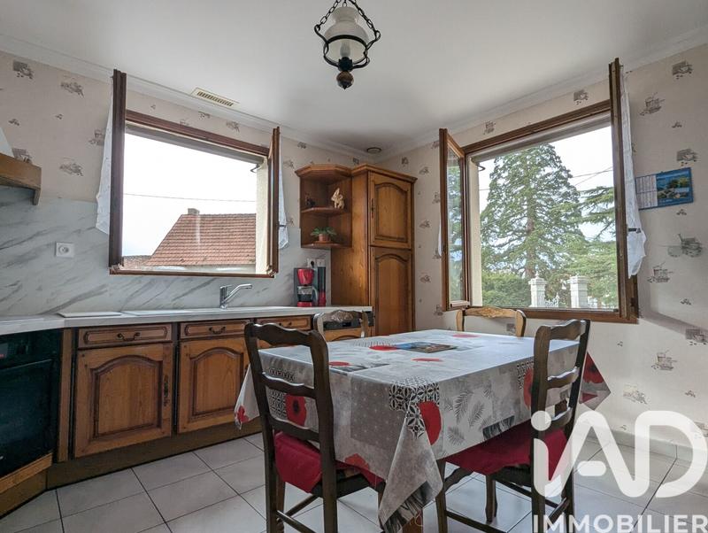 Maison - 92 m² - 5 pièces