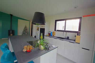 Maison - 110 m² - 4 pièces