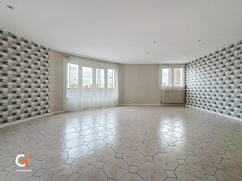 Appartement - 136 m² - 6 pièces