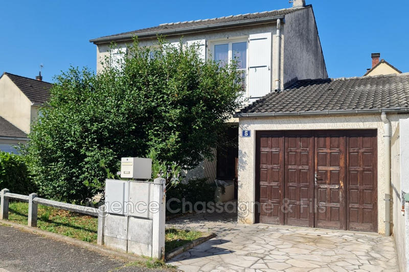 Maison - 89 m² - 6 pièces