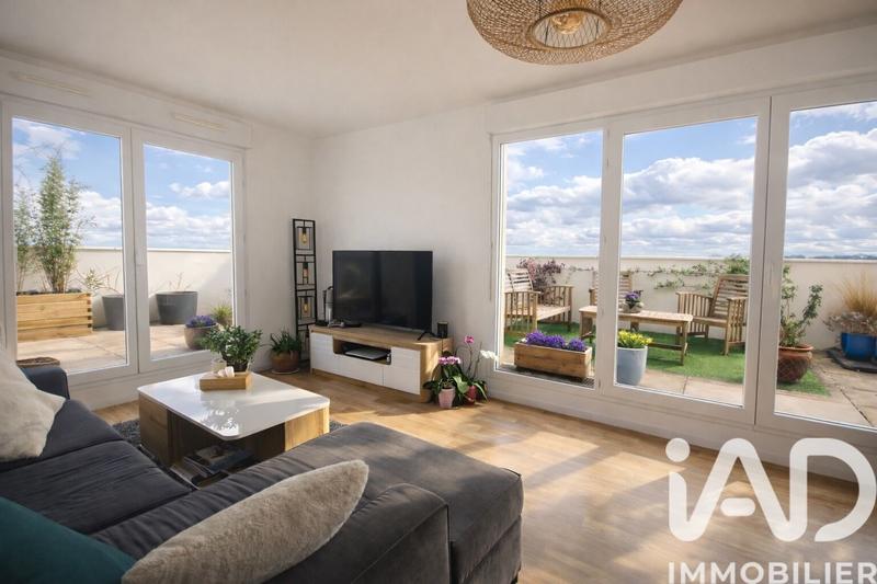 Appartement - 96 m² - 5 pièces