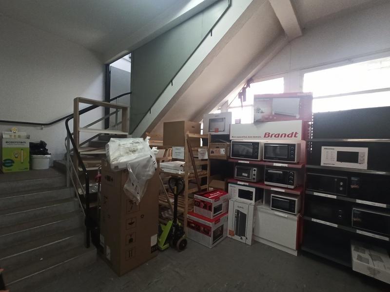 Local commercial - 1 500 m²