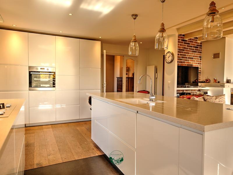 Maison - 190 m² - 6 pièces