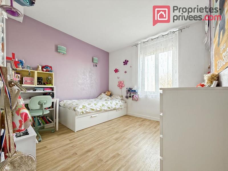 Maison - 94 m² - 5 pièces