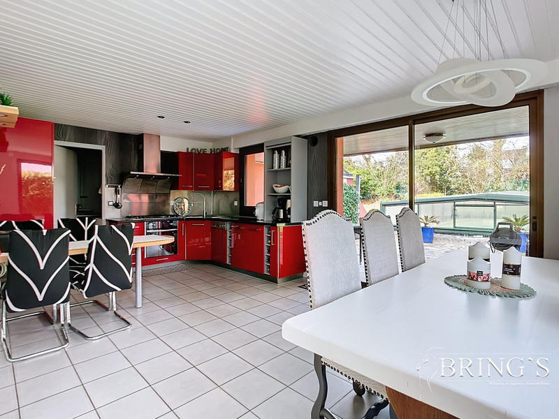 Maison - 162 m² - 6 pièces