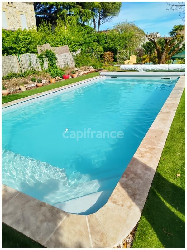 Maison de village - 186 m² - 8 pièces