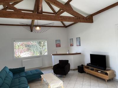Maison - 225 m² - 9 pièces