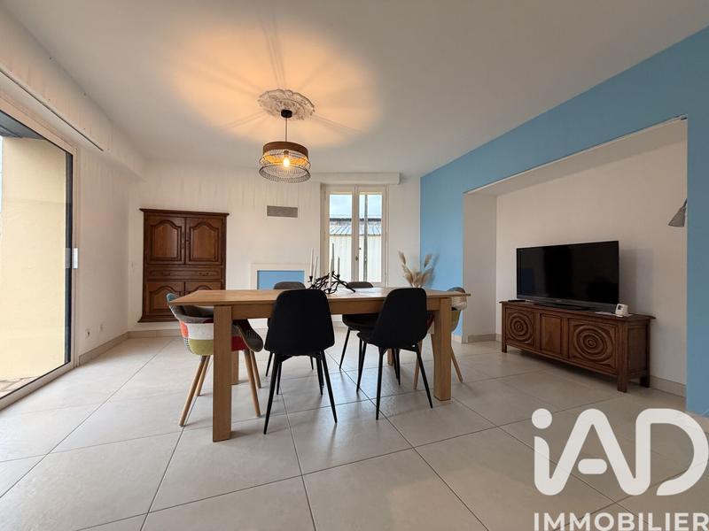 Maison - 210 m² - 10 pièces