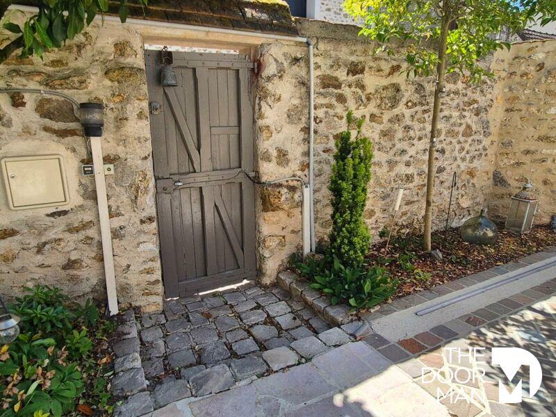 Maison ancienne - 216 m² - 8 pièces