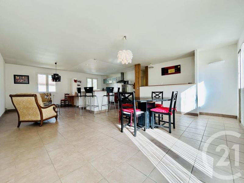 Maison de ville - 208 m² - 7 pièces