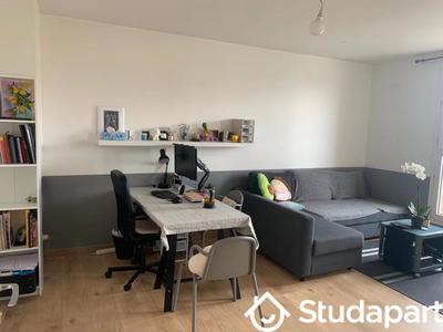 Chambre - 9 m² - 1 pièce