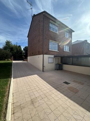 Maison - 83 m² - 5 pièces