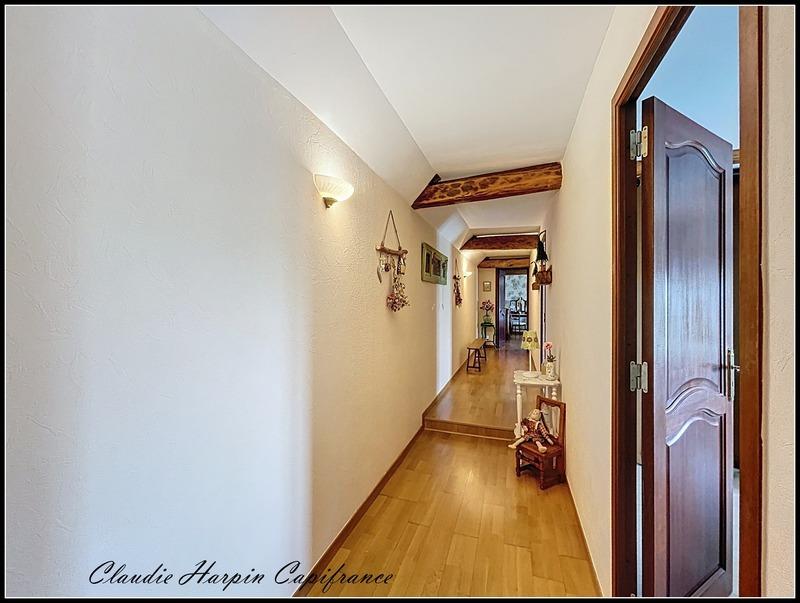 Maison - 288 m² - 8 pièces