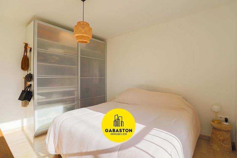 Appartement - 85 m² - 4 pièces