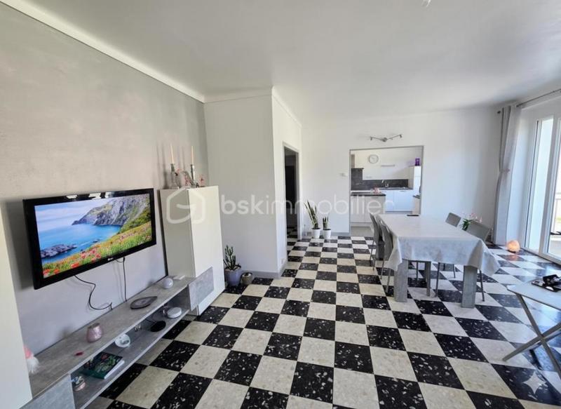 Maison de ville - 190 m² - 9 pièces