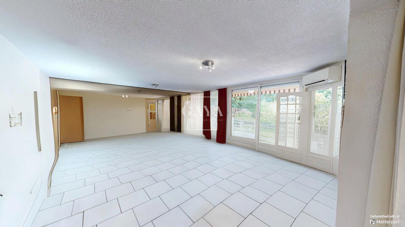 Appartement - 102 m² - 4 pièces