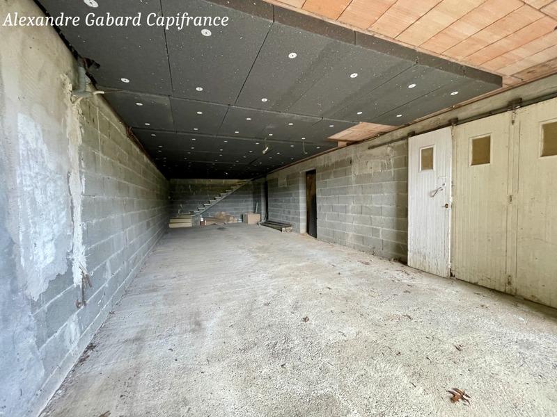 Maison - 206 m² - 9 pièces