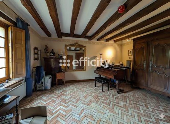 Demeure - 130 m² - 5 pièces