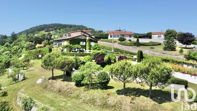 Maison - 186 m² - 6 pièces