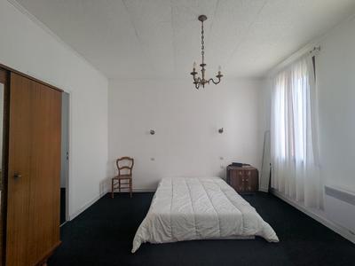 Maison - 180 m² - 6 pièces