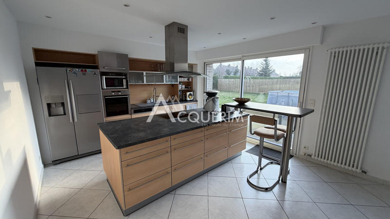 Maison - 192 m² - 6 pièces