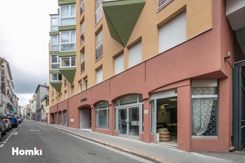 Local commercial - 65 m² - 1 pièce