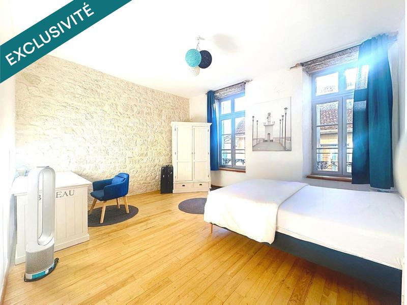 Maison de maîtres - 373 m² - 11 pièces