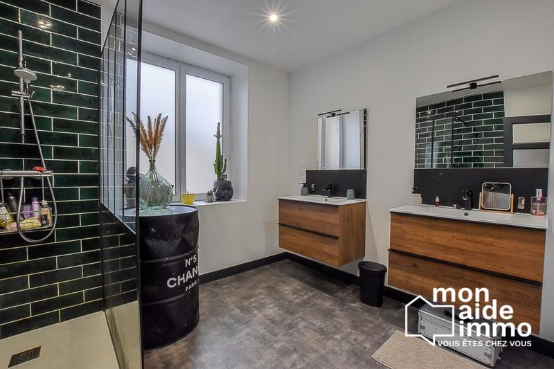 Maison - 189 m² - 6 pièces