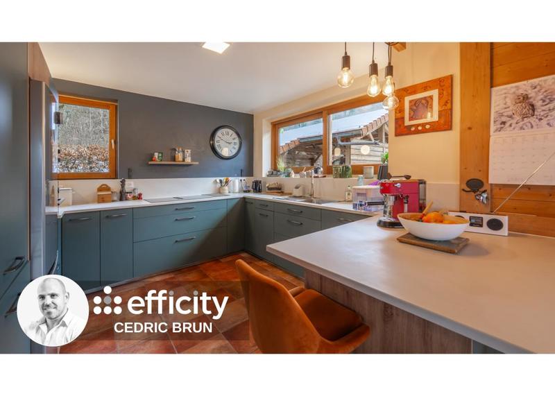 Châlet - 201 m² - 7 pièces