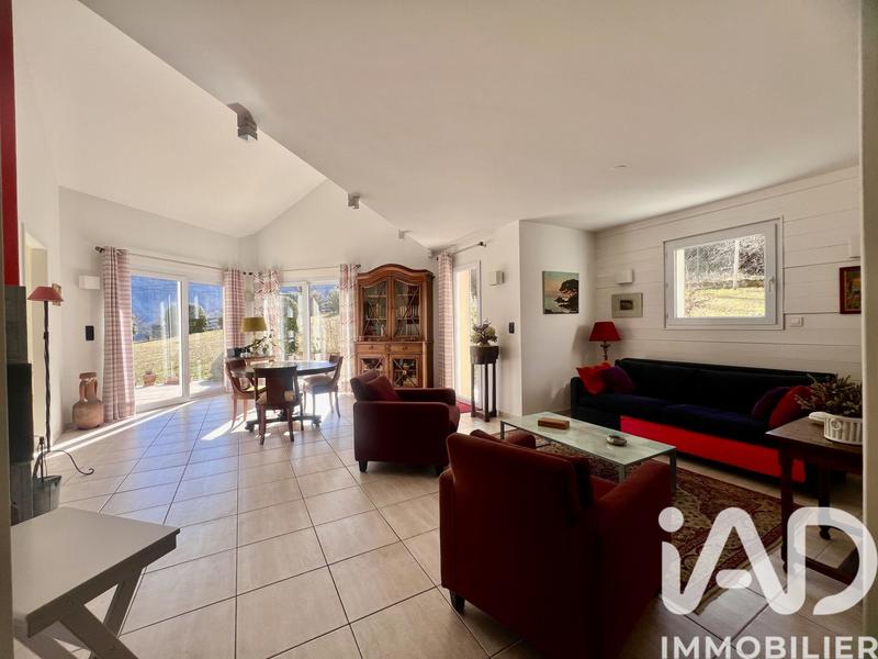 Maison - 185 m² - 6 pièces