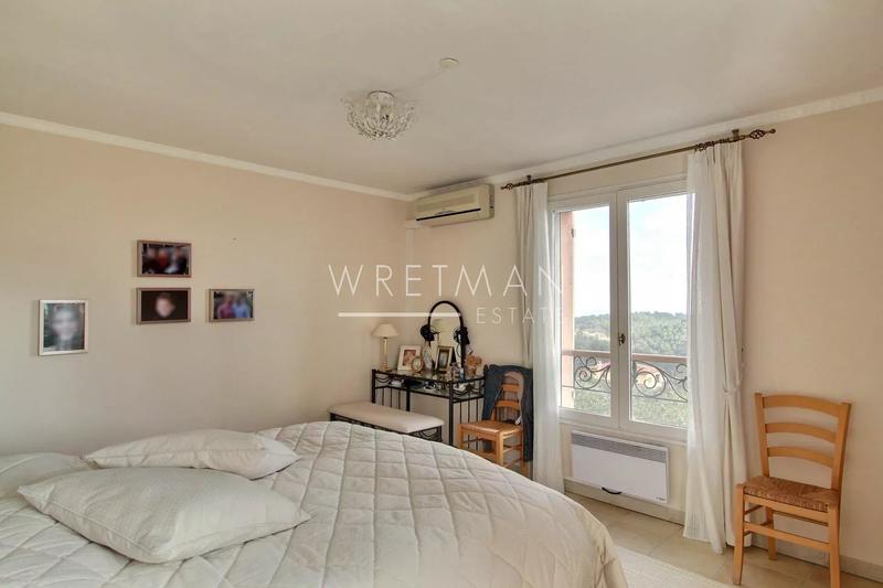 Villa - 167 m² - 5 pièces