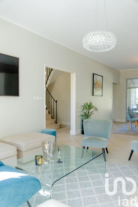 Maison - 193 m² - 6 pièces