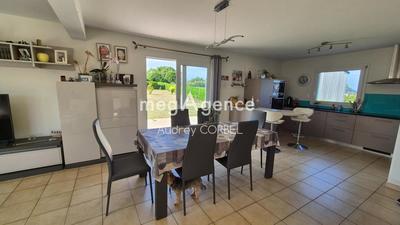 Maison - 117 m² - 6 pièces