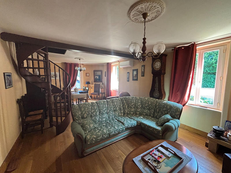 Maison - 101 m² - 4 pièces