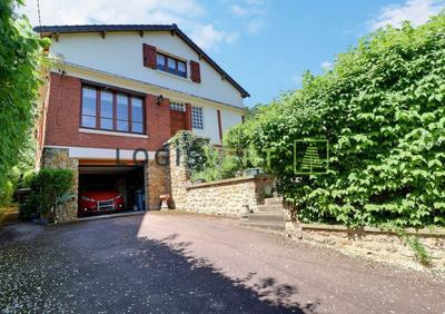 Maison - 268 m² - 6 pièces