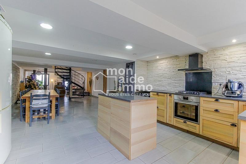 Maison - 144 m² - 5 pièces