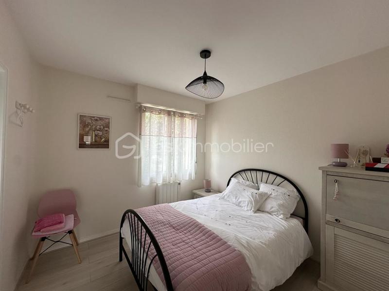 Pavillon - 200 m² - 8 pièces