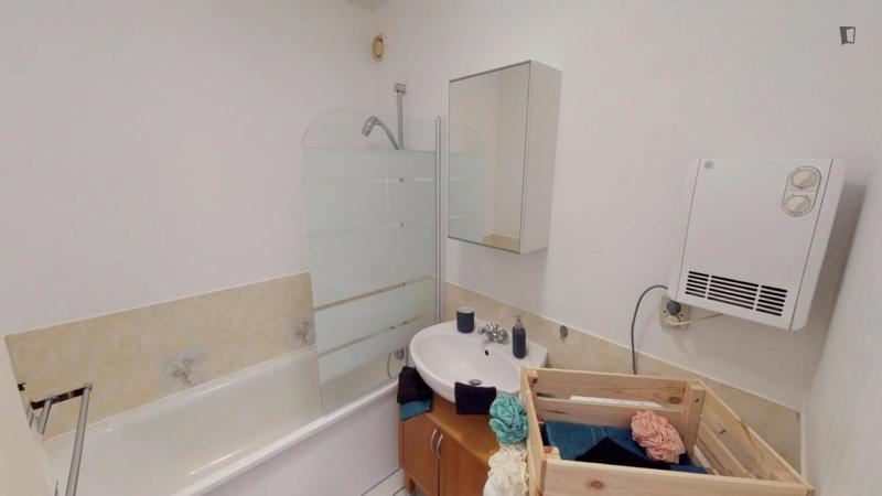 Chambre - 11 m² - 4 pièces