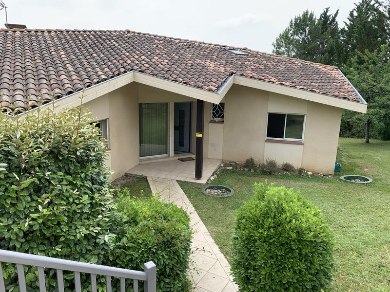 Villa - 220 m² - 6 pièces