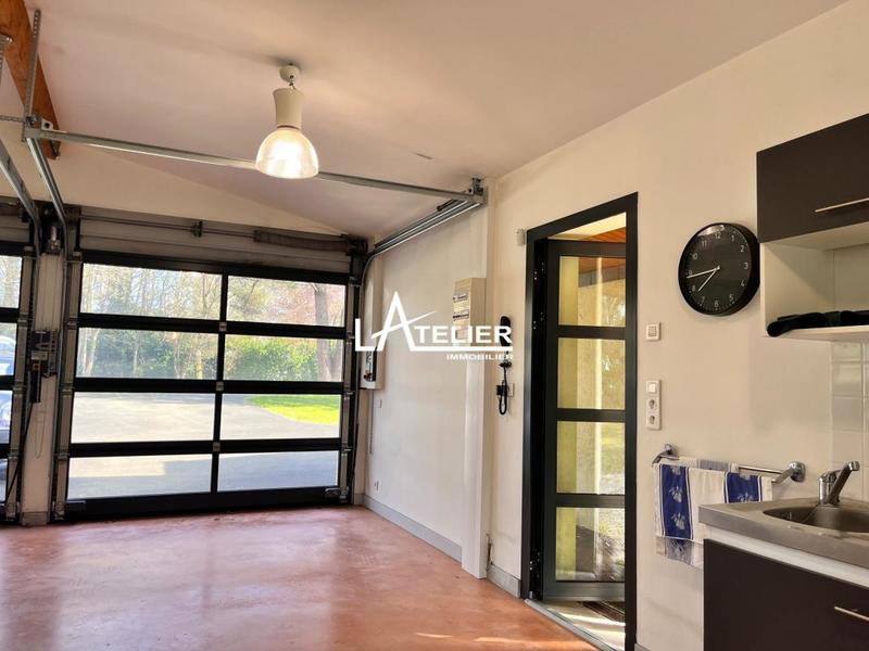 Propriété - 220 m² - 7 pièces