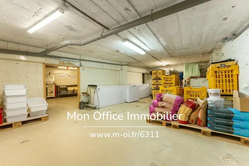 Fonds de commerce - Local commercial - 200 m²